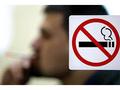 Сотрудникам милиции в форме запретили курить. 